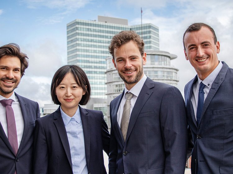 Gruppenbild von Aquila Capital Mitarbeitern