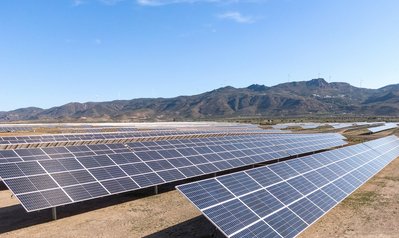 Photovoltaikanlage in einem Solarpark in Spanien